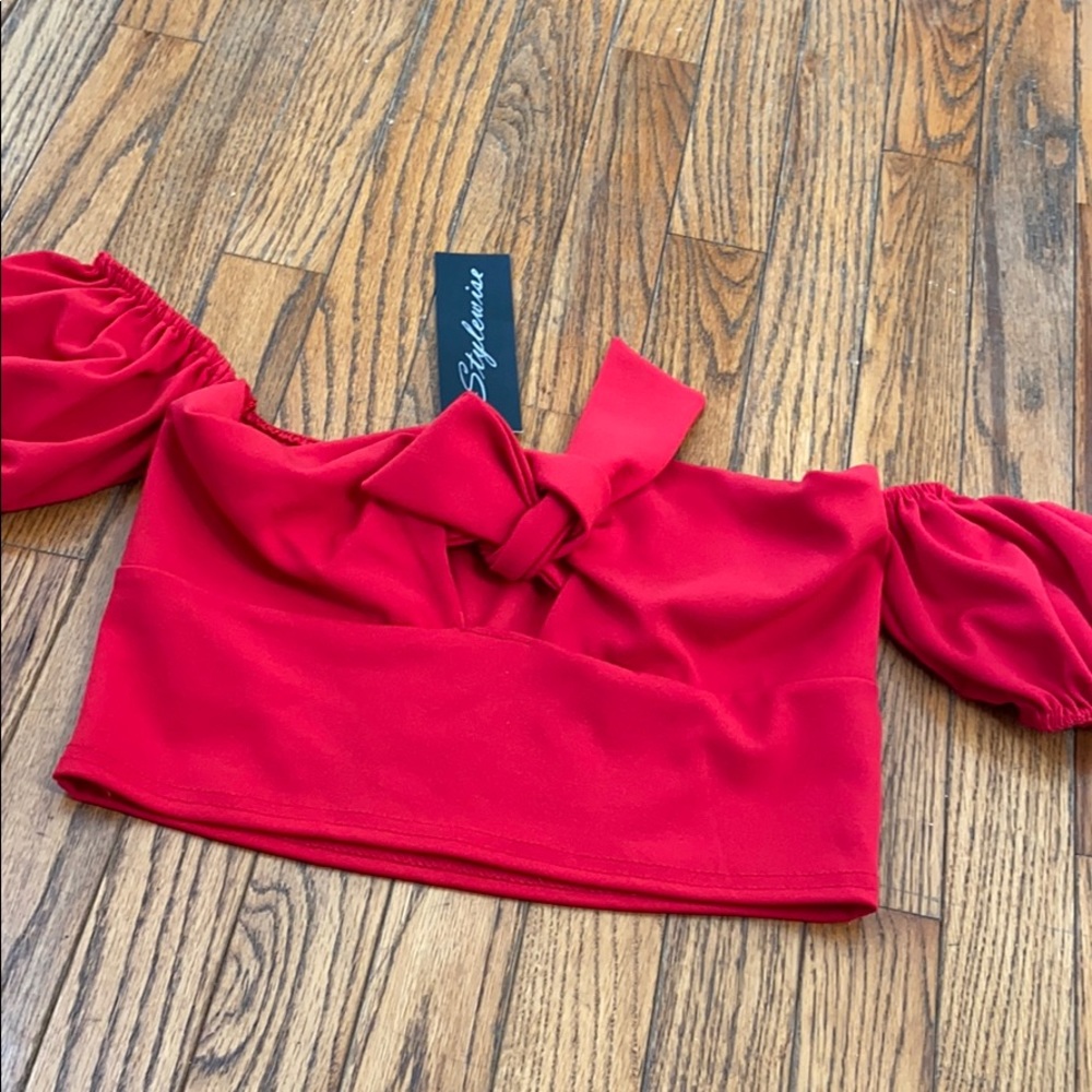 Brand new crop top❤️